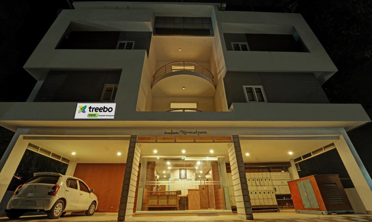 Hotel Sreepathi Nirmalyam Guruvāyūr Esterno foto