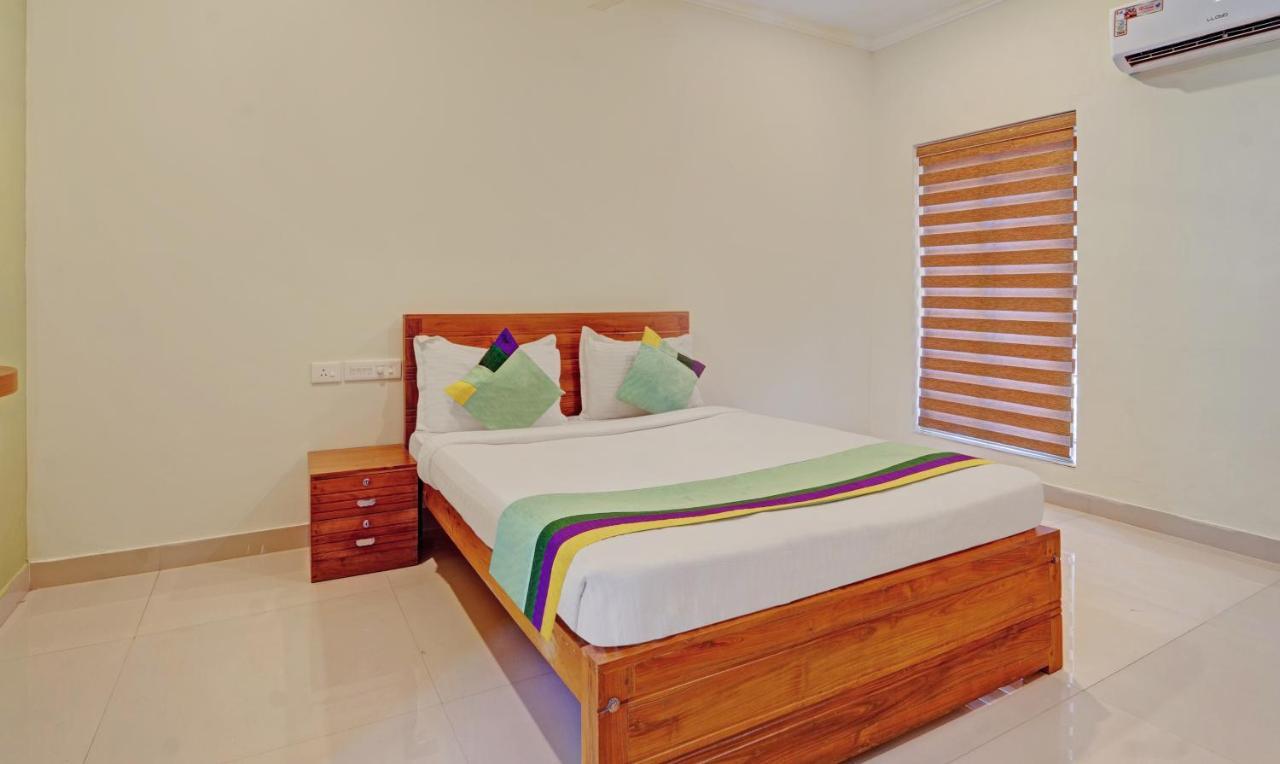 Hotel Sreepathi Nirmalyam Guruvāyūr Esterno foto