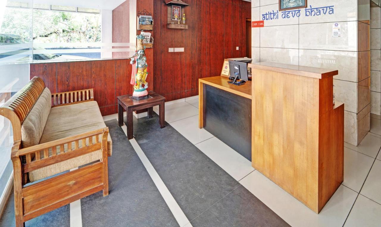 Hotel Sreepathi Nirmalyam Guruvāyūr Esterno foto